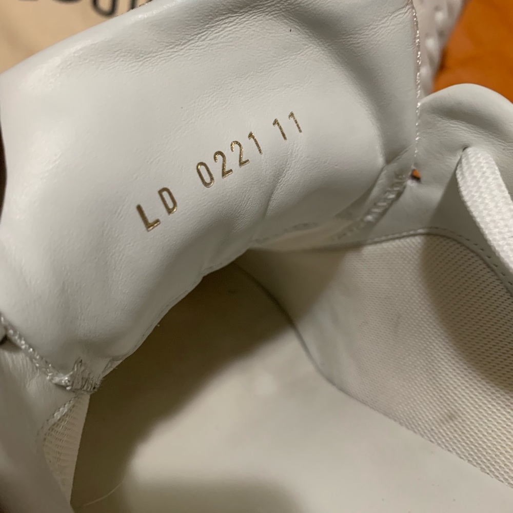 Authentic Louis Vuitton Run Away sneakers monogram denim leather size 11 - Picture 9 of 16